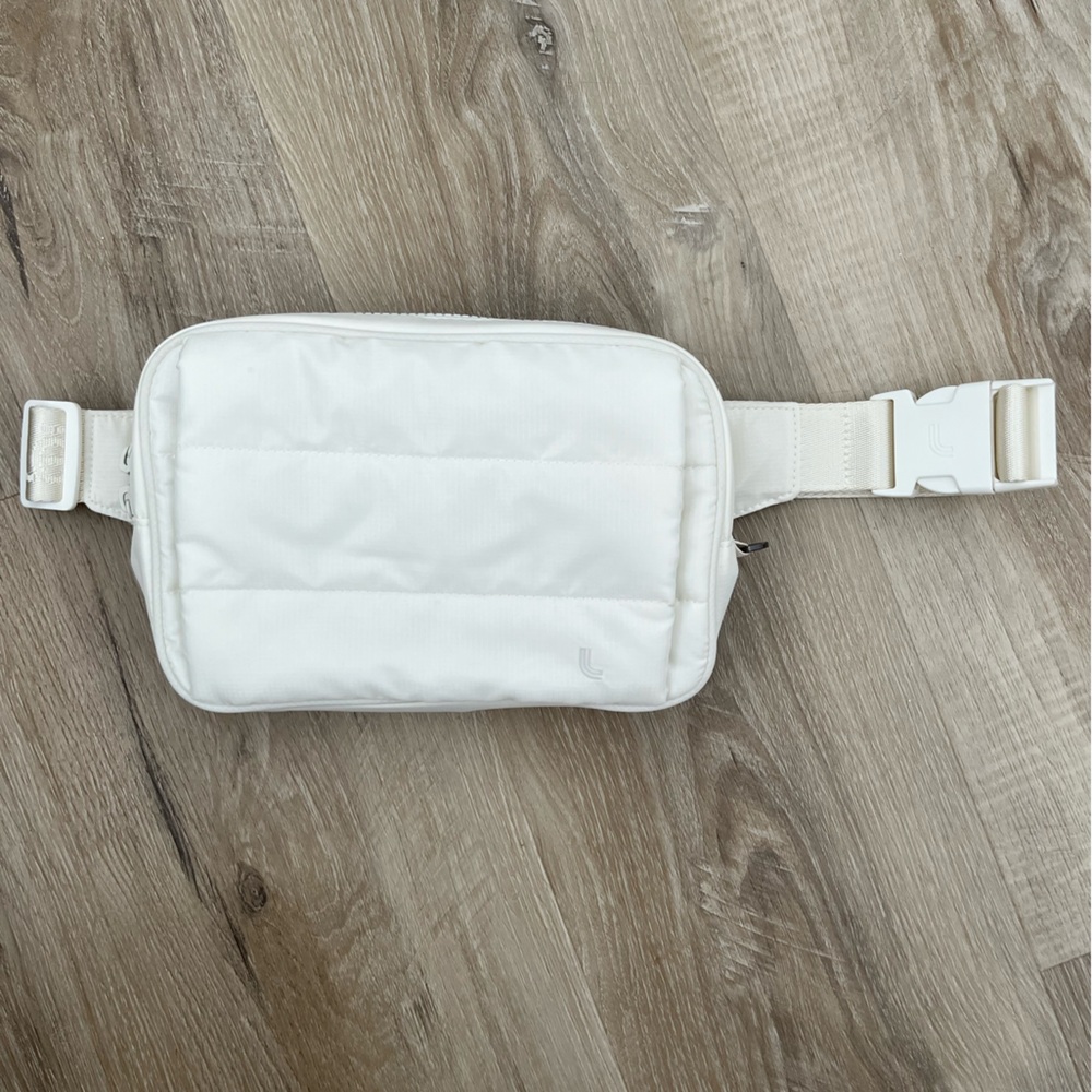 Lole White Quilted Belt Bag